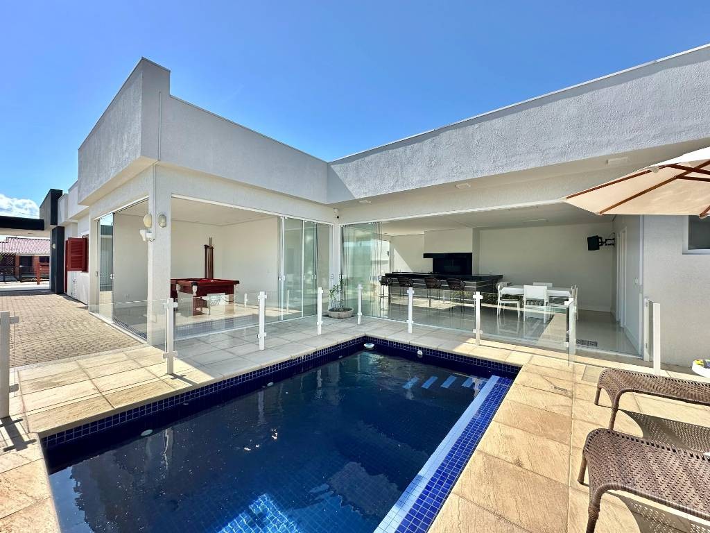 Casa 3 dormitórios para venda, Centro em Xangri-lá | Ref.: 2387752