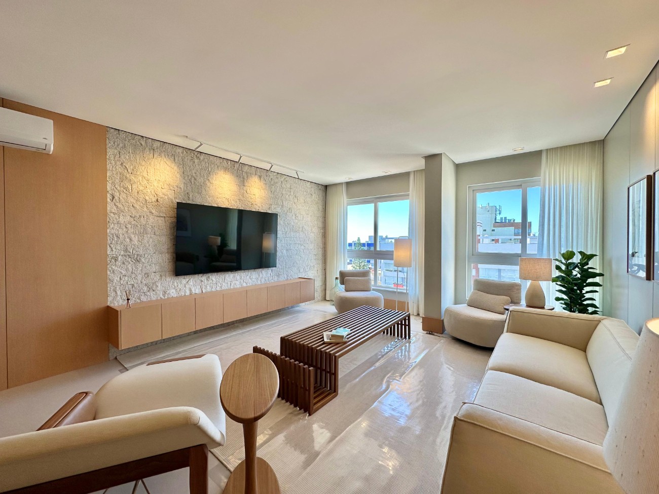 Apartamento 3 dormitórios para venda, Zona Nova em Capão da Canoa | Ref.: 2389629