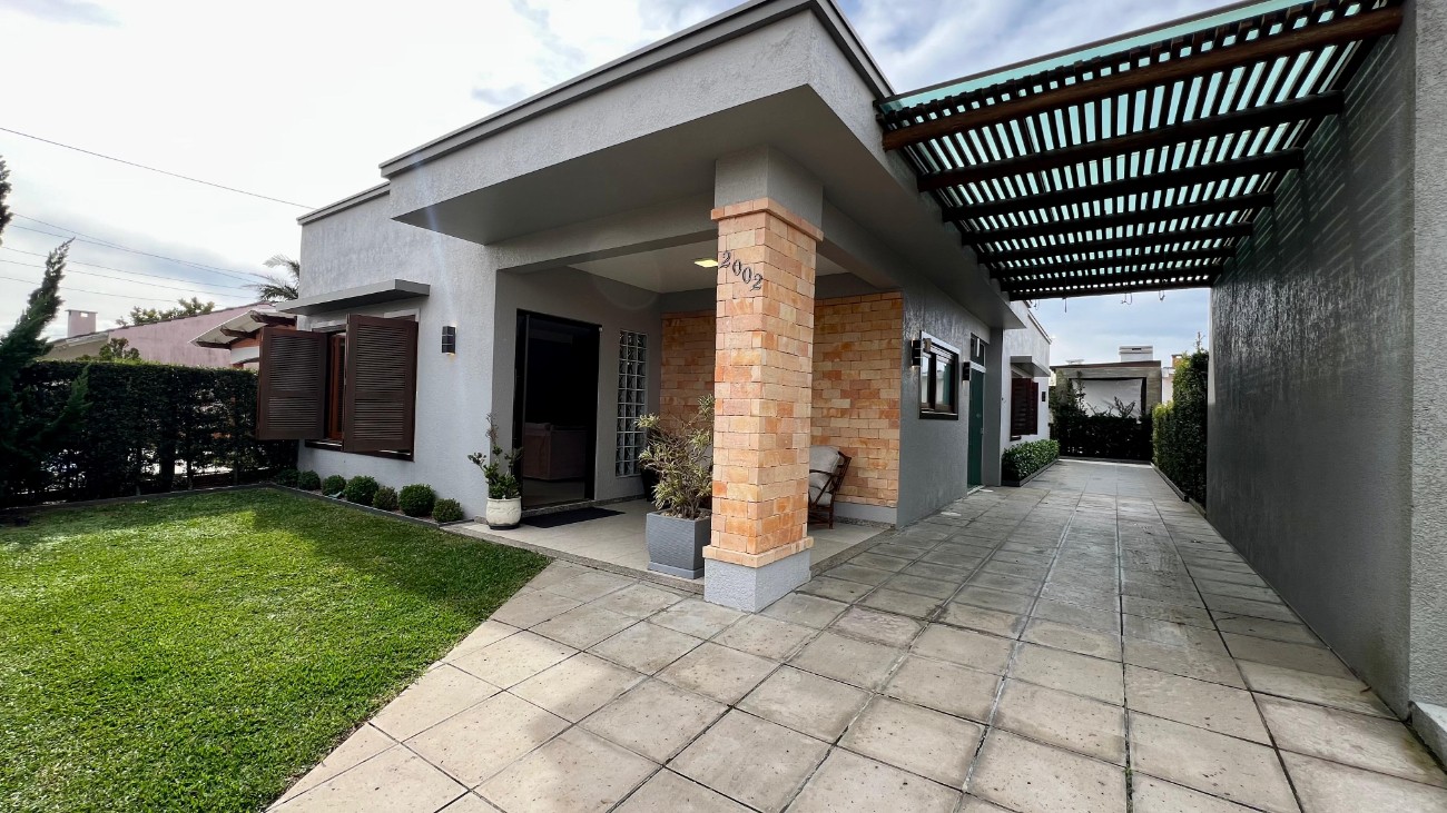 Casa 4 dormitórios para venda, Centro em Xangri-lá | Ref.: 2391794